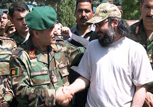 پسر صدراعظم سابق پاکستان به سفارت این کشور در کابل سپرده شد
